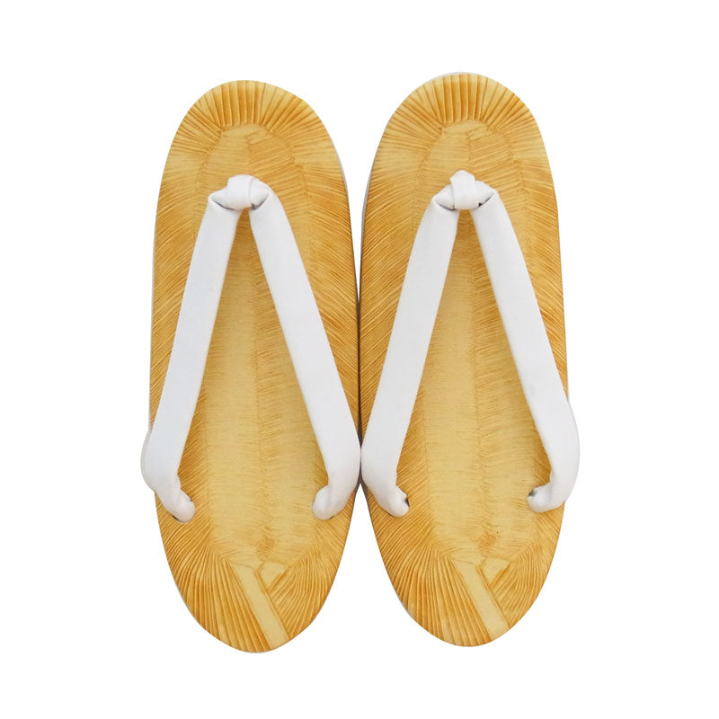 伝統的な雪駄 赤と白の鼻緒 とろける